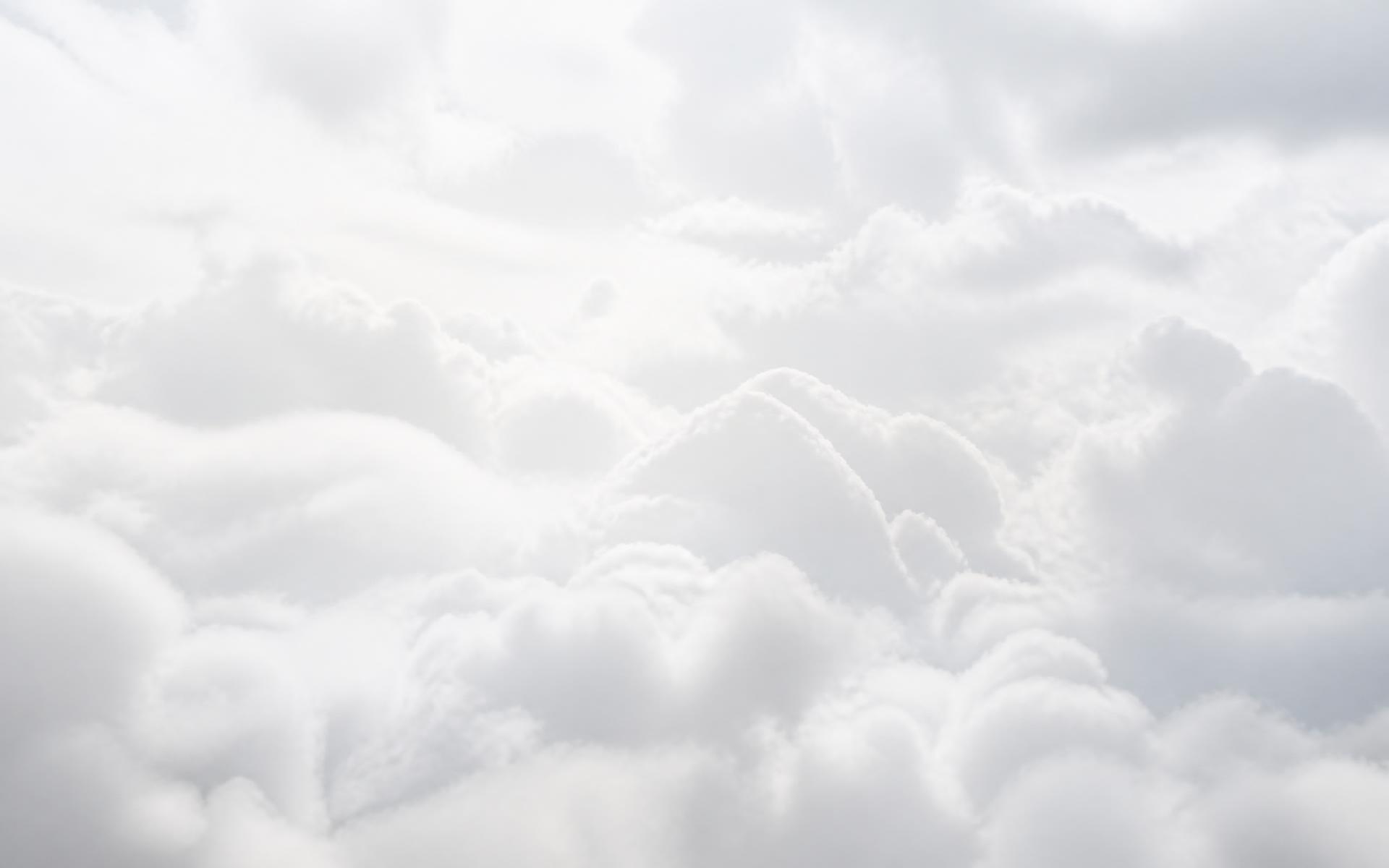 Nuvens brancas suaves
